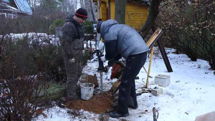 Монтаж летнего полива на абиссинской скважине