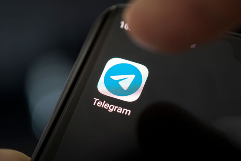 В Петербурге женщину оштрафовали на 300 тысяч рублей за комментарий в Telegram