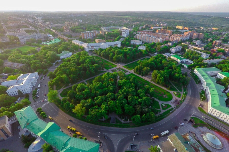 В Полтаве демонтировали памятник Петру І